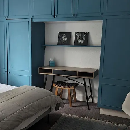 Spacious Home, By Headingley Stadium, Lgi, Arena, And The Of * 利兹