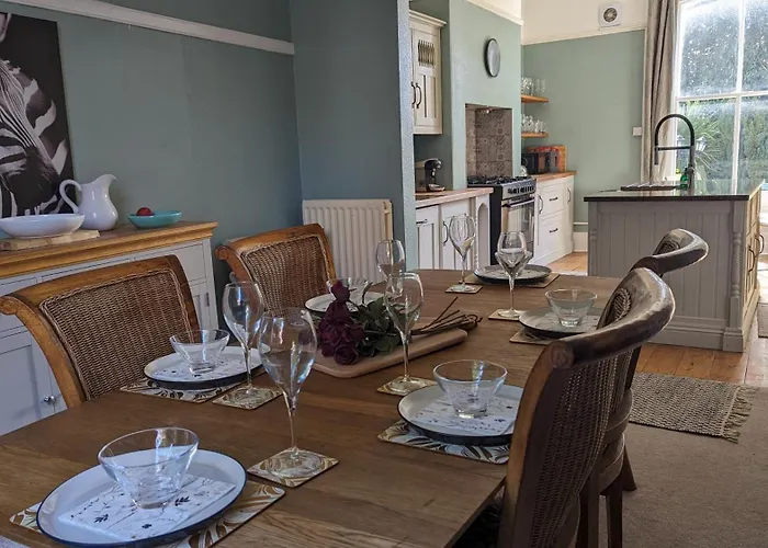 Дом отдыха Spacious Home, By Headingley Stadium, Lgi, Arena, And The Of Лидс