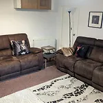 Spacious Home, By Headingley Stadium, Lgi, Arena, And The Of