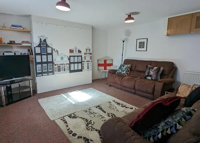 Spacious Home, By Headingley Stadium, Lgi, Arena, And The Of Holiday home *