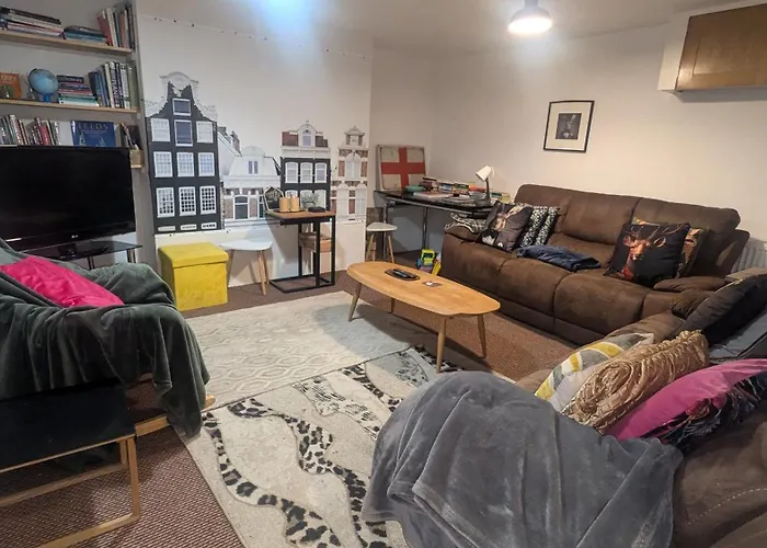 Будинок відпочинку Spacious Home, By Headingley Stadium, Lgi, Arena, And The Of *